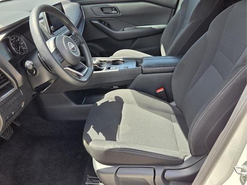 Used 2024 Nissan Rogue S FWD image 10