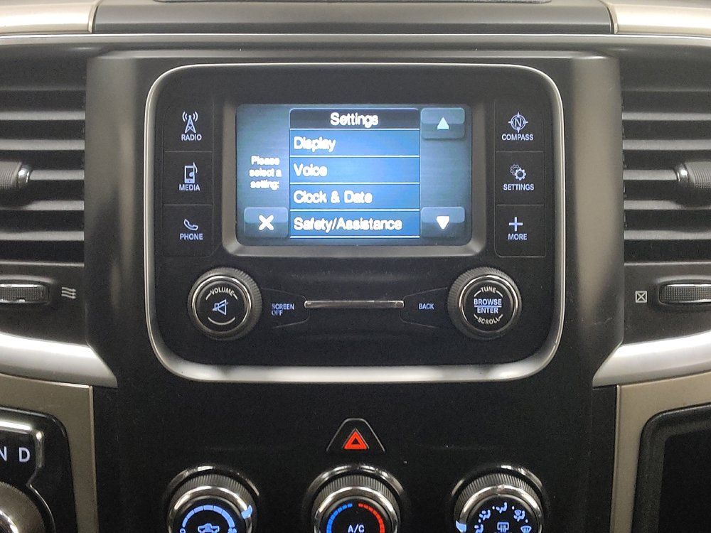 Used 2017 RAM 1500 Classic SLT AWD/4WD image 25