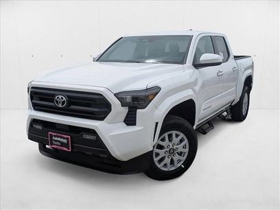New 2025 Toyota Tacoma SR5