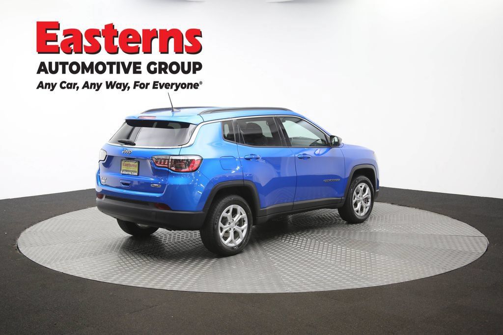 Used 2024 Jeep Compass Latitude AWD/4WD image 41