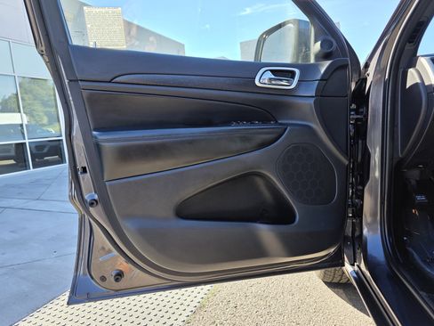 Used 2015 Jeep Grand Cherokee Altitude image 14