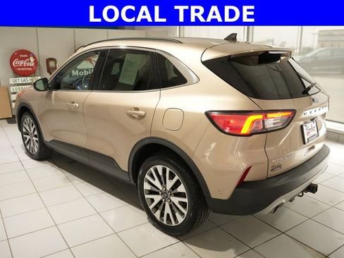 Used 2020 Ford Escape Titanium AWD/4WD image 4