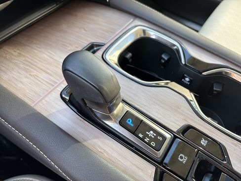 Used 2024 Lexus RX 350 w/ Technology Package image 2