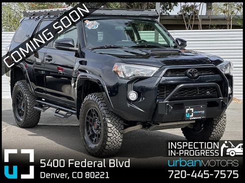 Used 2018 Toyota 4Runner TRD Off-Road image 1