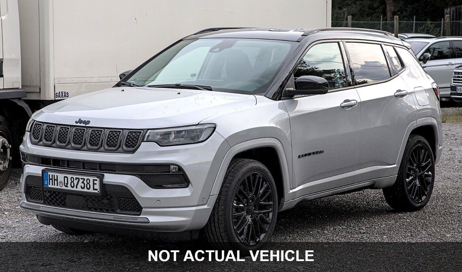 Used 2024 Jeep Compass Latitude AWD/4WD image 10
