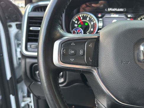 Used 2024 RAM 2500 Laramie AWD/4WD image 18