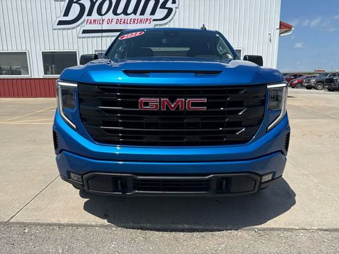 Used 2024 GMC Sierra 1500 Elevation image 2