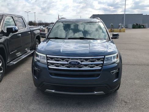 Used 2018 Ford Explorer XLT w/ Equipment Group 201A AWD/4WD image 12