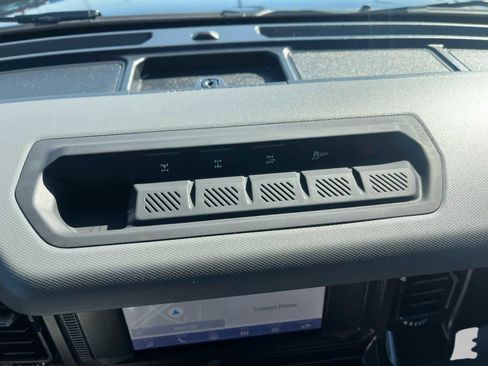 Used 2023 Ford Bronco Big Bend w/ Sasquatch Package image 40