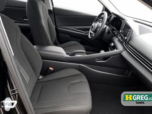 Used 2023 Hyundai Elantra SEL FWD image 10