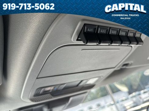New 2026 Ford F450 XL w/ XL Chrome Package RWD image 32