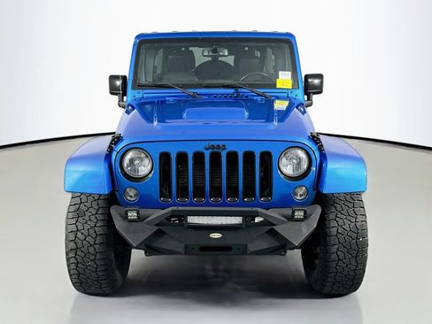 Used 2015 Jeep Wrangler Unlimited Sahara AWD/4WD image 2