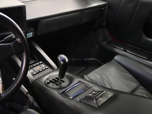 Used 1989 Lamborghini Countach Coupe RWD image 28
