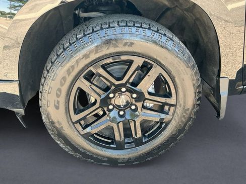 Used 2024 Chevrolet Silverado 1500 Custom AWD/4WD image 9