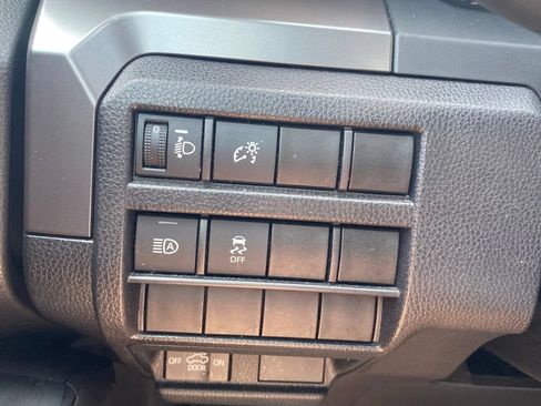 Used 2025 Toyota Tacoma SR5 AWD/4WD image 24
