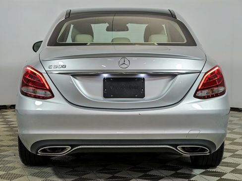 Used 2017 Mercedes-Benz C 300 Sedan image 7