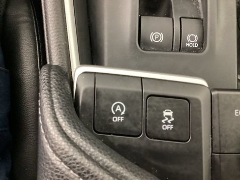 Used 2024 Toyota Grand Highlander AWD image 30