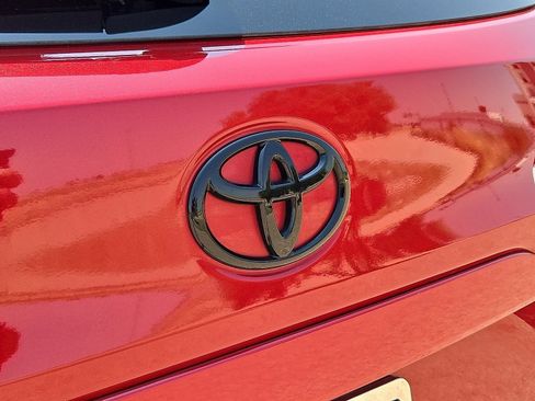 Used 2024 Toyota Corolla Cross AWD Hybrid image 12