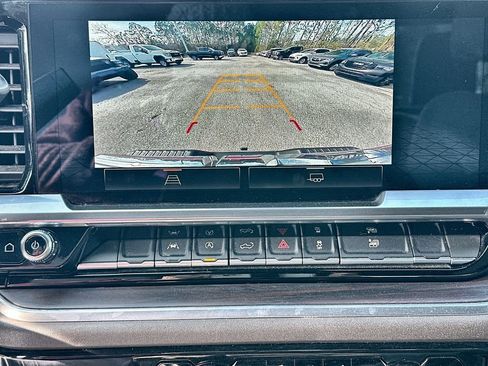 Certified 2024 GMC Sierra 1500 SLT image 15