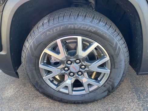 Used 2022 GMC Acadia SLE w/ Driver Convenience Package image 25