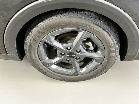 Used 2025 Kia K4 LXS image 11