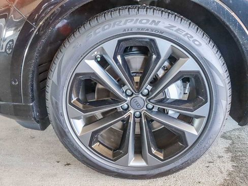 New 2026 Audi Q7 3.0T Premium Plus AWD/4WD image 9