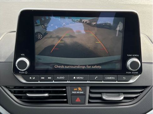 Used 2025 Nissan Altima 2.5 S image 12