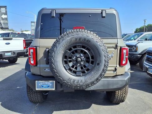 New 2026 Ford Bronco Outer Banks w/ Sasquatch Package image 3