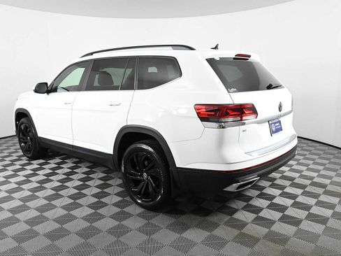 Certified 2022 Volkswagen Atlas SE w/ Panoramic Sunroof Package FWD image 7