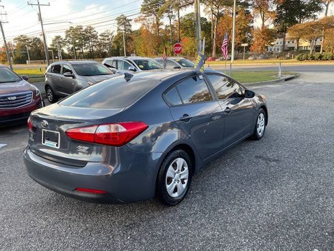 Used 2016 Kia Forte LX FWD image 9
