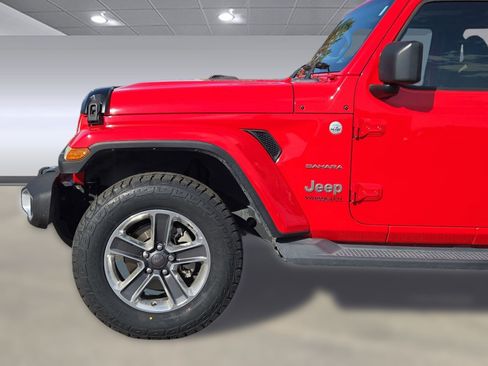 Used 2019 Jeep Wrangler Unlimited Sahara w/ Safety Group image 20