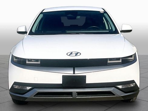 Used 2024 Hyundai Ioniq 5 SE AWD/4WD image 3