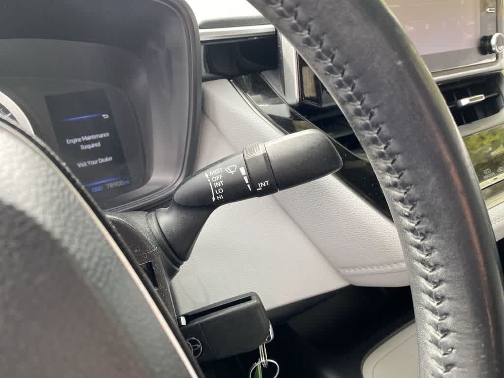 Used 2020 Toyota Corolla SE FWD image 24