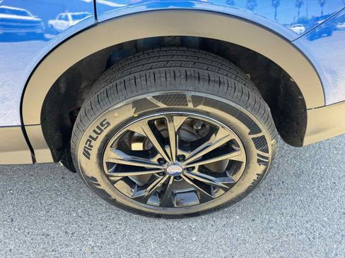 Used 2018 Ford Escape SE w/ SE Sync 3 Package AWD/4WD image 37