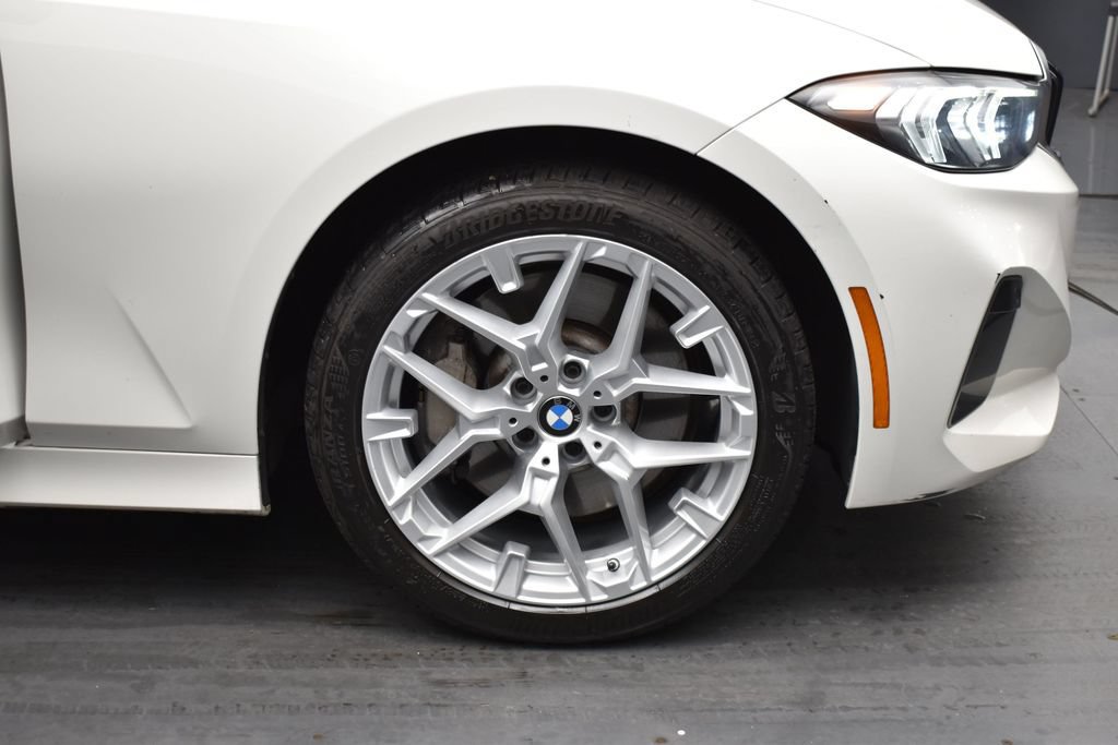 Used 2025 BMW 330i xDrive Sedan AWD/4WD image 5