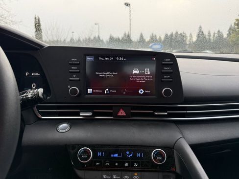 Used 2021 Hyundai Elantra SEL w/ Cargo Package image 8