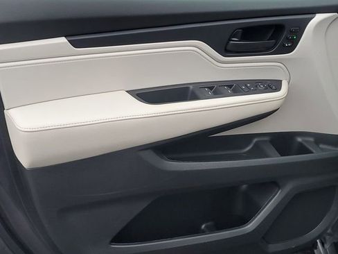 New 2026 Honda Odyssey EX-L image 14
