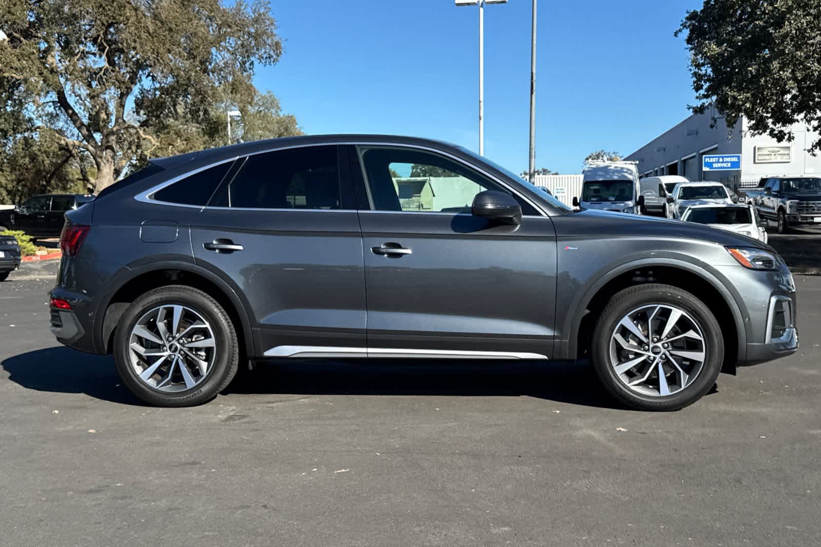 Used 2023 Audi Q5 2.0T Prestige w/ Prestige Package AWD/4WD image 8