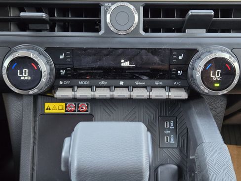 New 2026 Toyota Tacoma TRD Off-Road w/ TRD Off Road Premium Package image 17