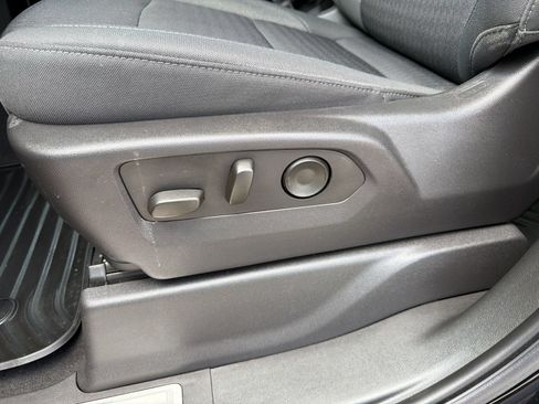 Certified 2023 Chevrolet Silverado 1500 LT RWD image 15