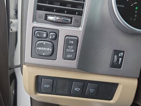 Used 2011 Toyota Sequoia Limited image 24