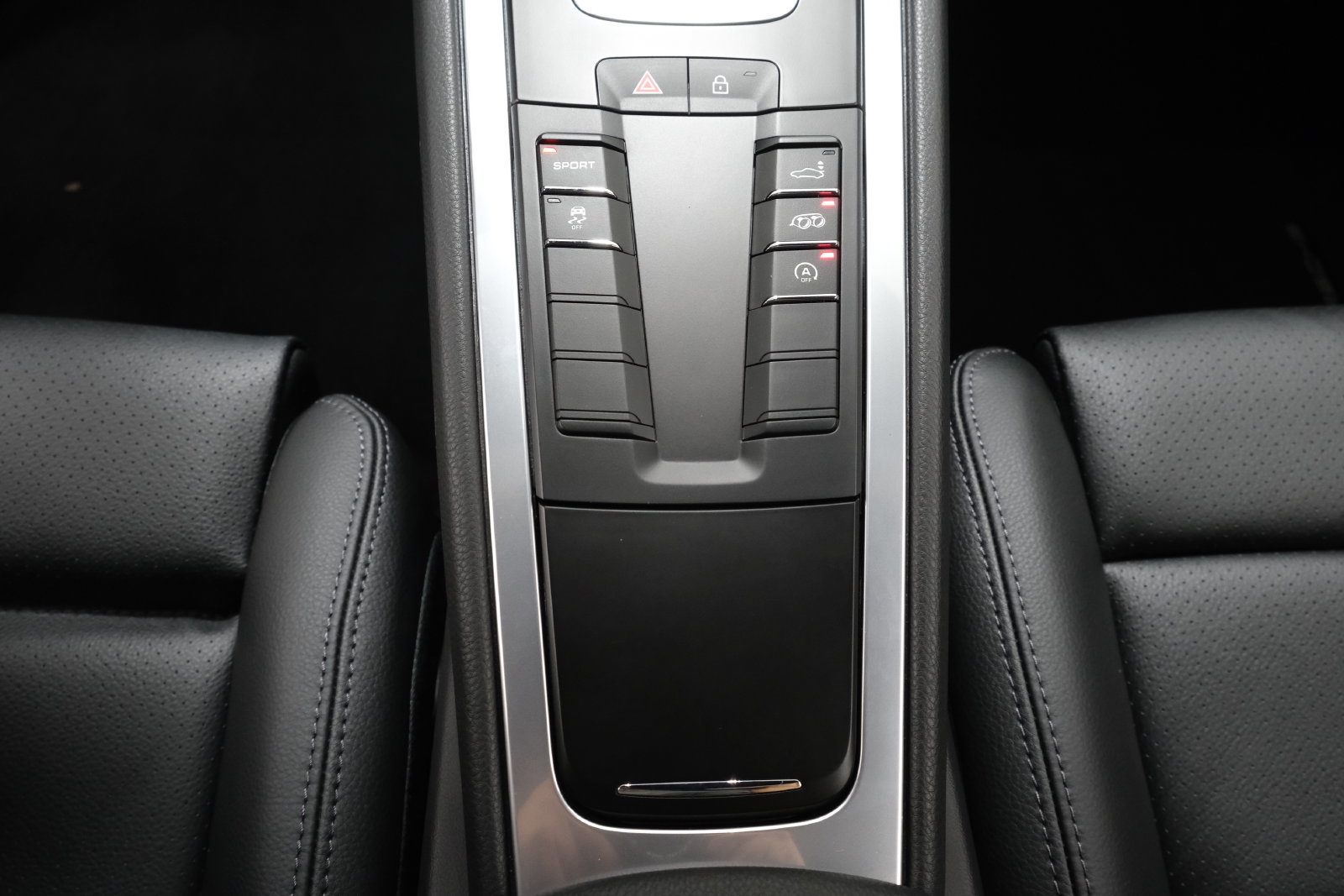 Used 2021 Porsche 718 Cayman RWD image 22