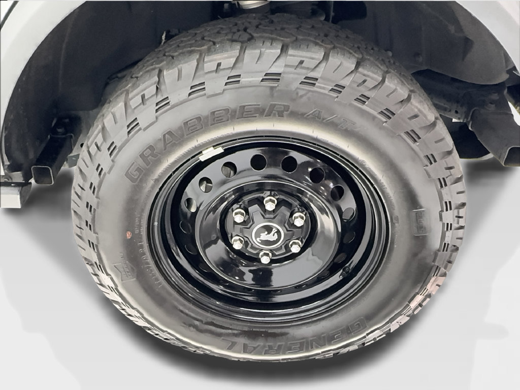 Used 2023 Ford Bronco Black Diamond AWD/4WD image 15