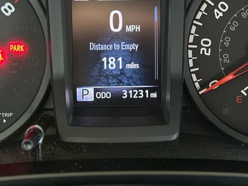 Used 2022 Toyota Tacoma SR image 23