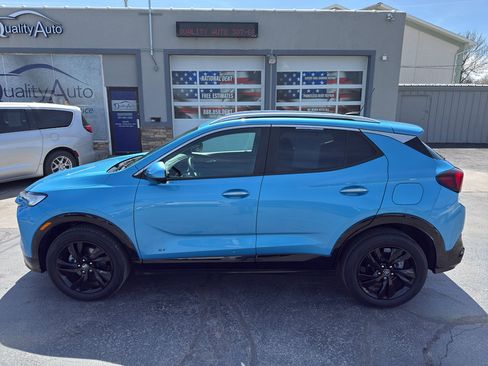 Used 2025 Buick Encore GX Sport Touring w/ Advanced Technology Package image 1