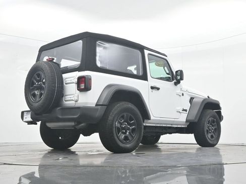 Used 2024 Jeep Wrangler Sport AWD/4WD image 36