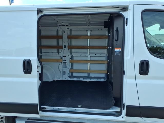 Used 2025 RAM ProMaster 2500 w/ U-Haul Equipment Group FWD image 9