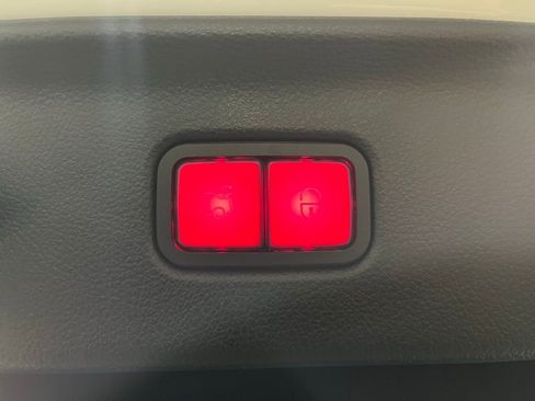 Used 2022 Mercedes-Benz Maybach S 580 Maybach S 580 w/ Manufaktur Leather Package image 47