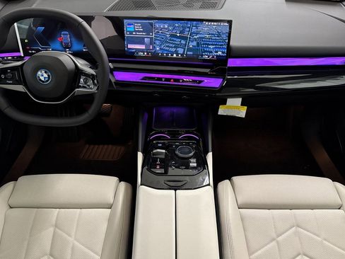 Used 2026 BMW i5 eDrive40 w/ Convenience Package image 15