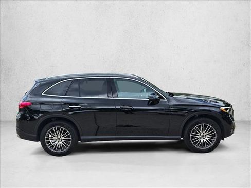 Certified 2026 Mercedes-Benz GLC 300 image 4